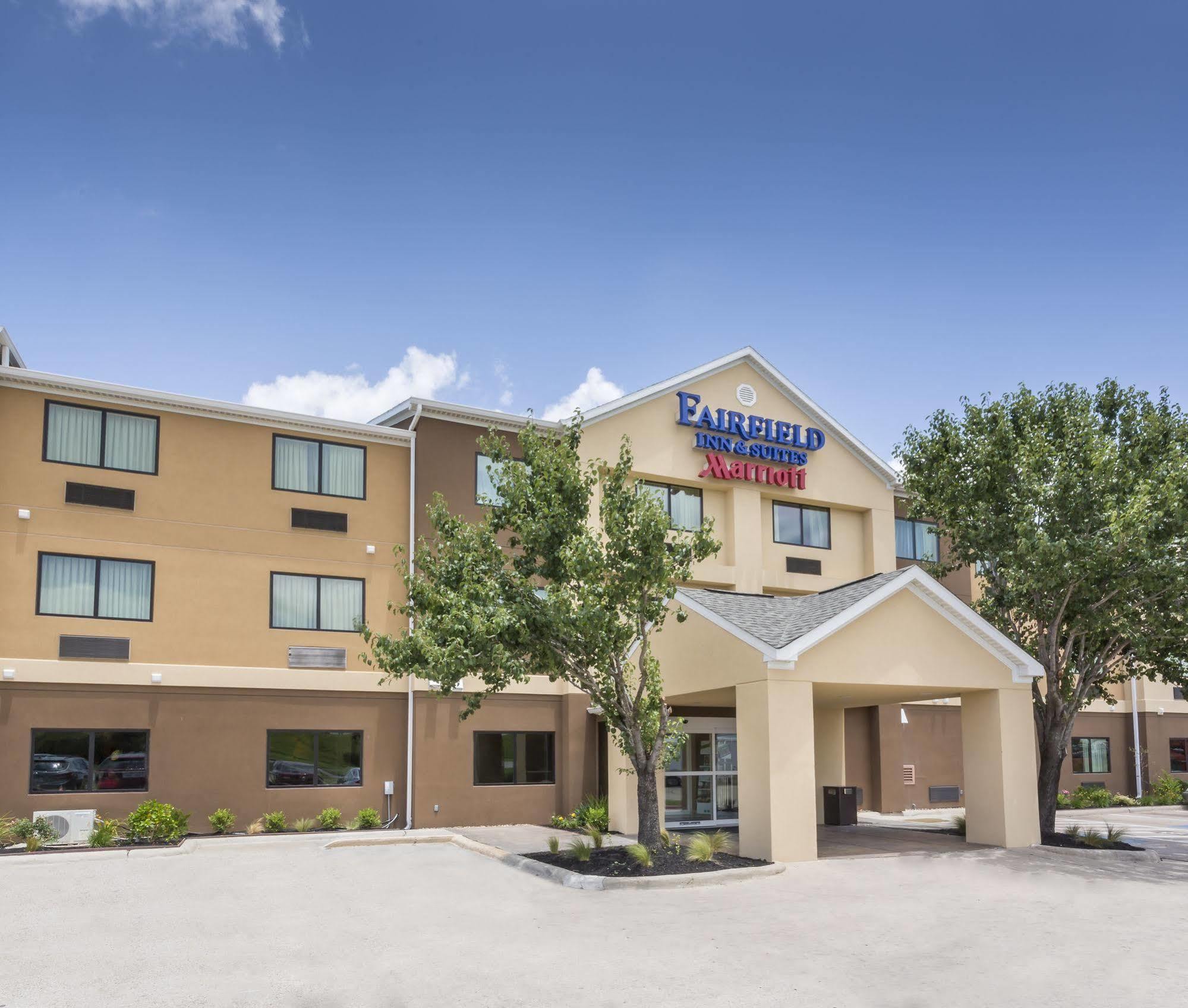 Fairfield Inn & Suites Victoria Εξωτερικό φωτογραφία